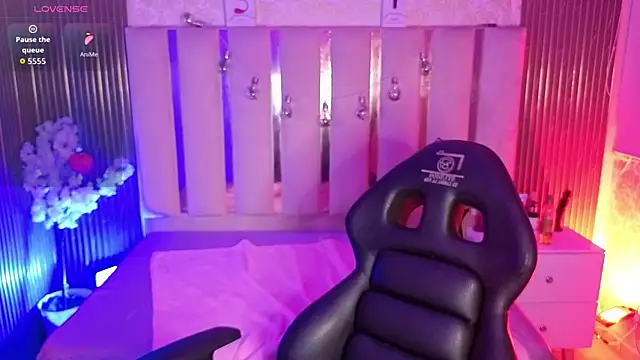 Andy tay1 online show from November 2025 04:33:02 AM