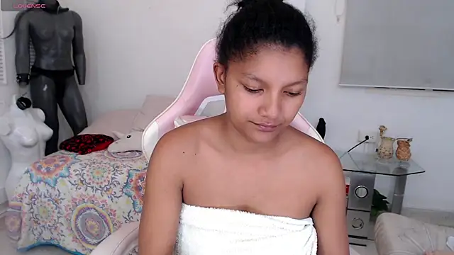 elly willis online show from February 2025 07:28:02 AM