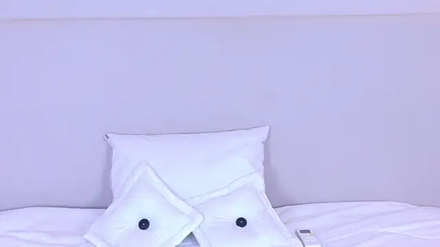 Snapshot of EymiCuper chatting on March 2025 02:40:01 PM EymiCuper online show from March 2025 02:40:01 PM