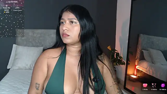 alinakiss online show from June 2026 07:00:02 AM