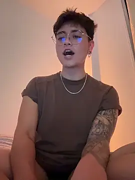 Snapshot of Chriss_gomez2 chatting on January 2026 03:54:01 AM Chriss gomez2 online show from January 2026 03:54:01 AM