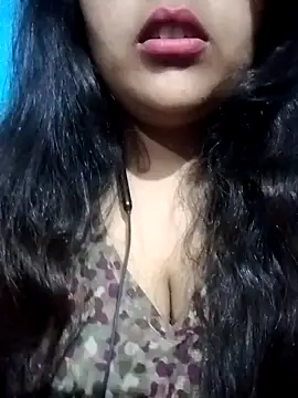 Love-Veronica online show from February 2026 12:27:01 PM