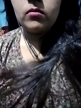 Snapshot of Love-Veronica chatting on April 2026 01:41:02 PM Love-Veronica online show from April 2026 01:41:02 PM