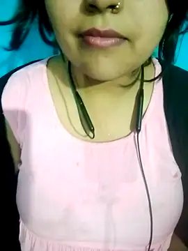 Snapshot of Love-Veronica chatting on April 2026 01:26:02 PM Love-Veronica online show from April 2026 01:26:02 PM