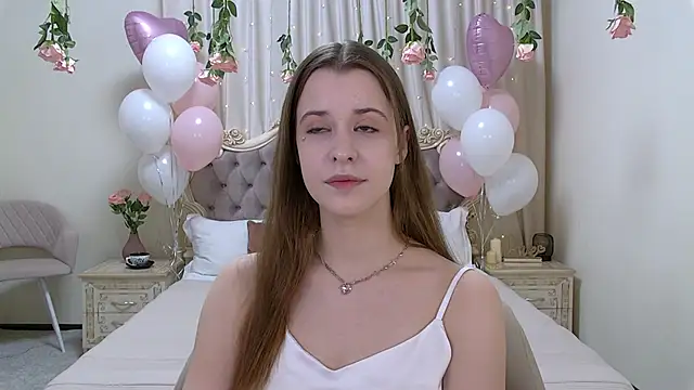 AgataAisitt online show from February 2025 05:19:02 PM