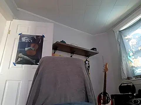 ChuckyyDee online show from December 2024 02:33:01 PM