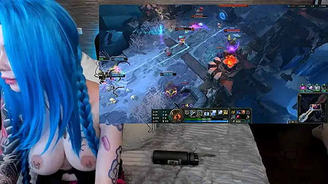 Snapshot of Lust_One_ chatting on January 2025 08:33:02 PM Lust One online show from January 2025 08:33:02 PM