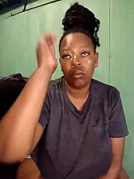 curvyloneah75 online show from April 2026 07:09:01 AM