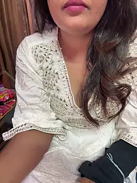 Snapshot of _nishalove19 chatting on November 2025 07:24:01 PM nishalove19 online show from November 2025 07:24:01 PM