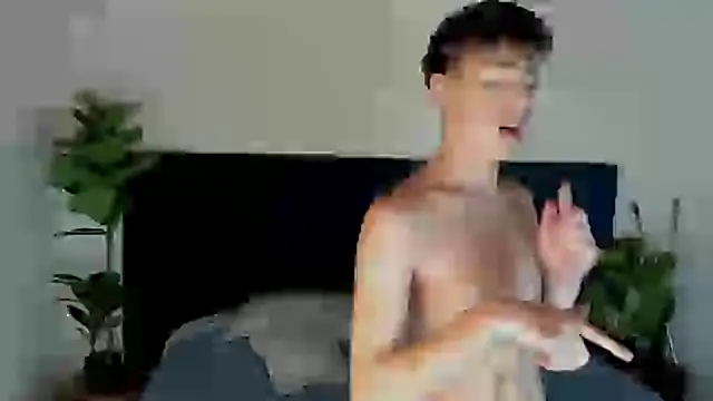 Snapshot of MattiDeLuca chatting on February 2025 10:39:02 PM MattiDeLuca online show from February 2025 10:39:02 PM