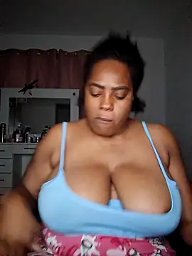 Snapshot of GoddessCarrie chatting on December 2025 03:24:02 AM GoddessCarrie online show from December 2025 03:24:02 AM