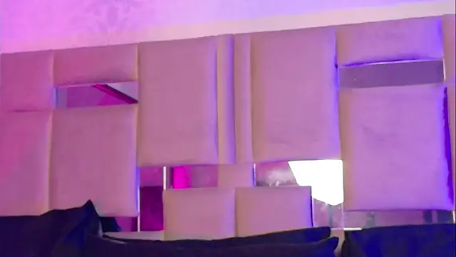 natacha  black  online show from January 2026 06:00:02 PM