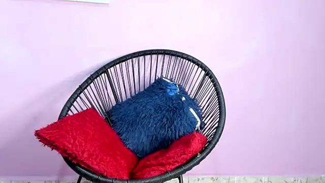 ZoeSmith6 online show from January 2025 04:27:01 PM