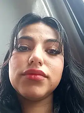 Naomy veracruz  online show from November 2025 02:16:01 PM