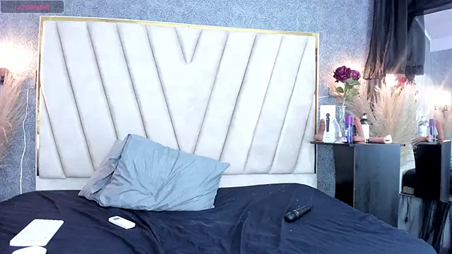 Snapshot of Madison-Diaz chatting on February 2025 12:25:02 PM Madison-Diaz online show from February 2025 12:25:02 PM