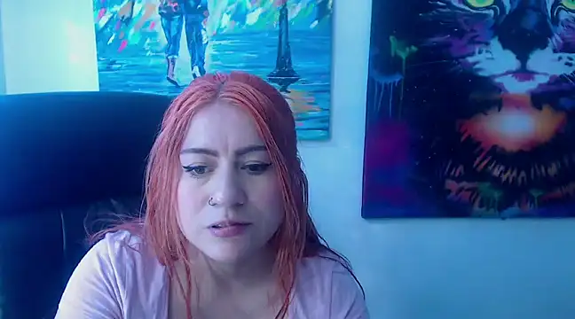 Snapshot of XxMiaSexxyHotxX chatting on January 2025 01:53:01 PM XxMiaSexxyHotxX online show from January 2025 01:53:01 PM