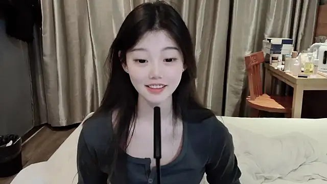 yangyang-1115 online show from February 2025 01:06:01 PM