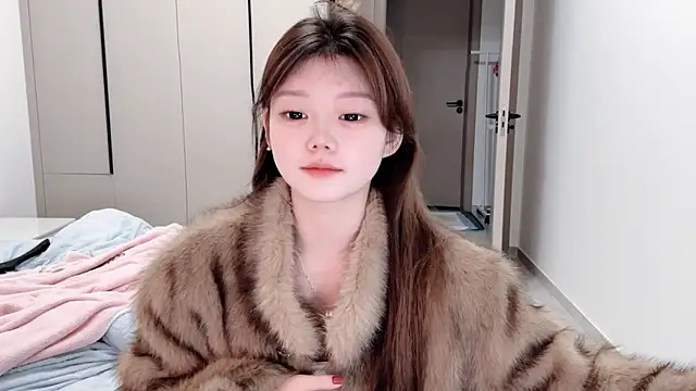 yangyang-1115 online show from October 2025 05:26:02 AM