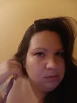 Snapshot of Szilvi93 chatting on May 2026 05:26:01 AM Szilvi93 online show from May 2026 05:26:01 AM