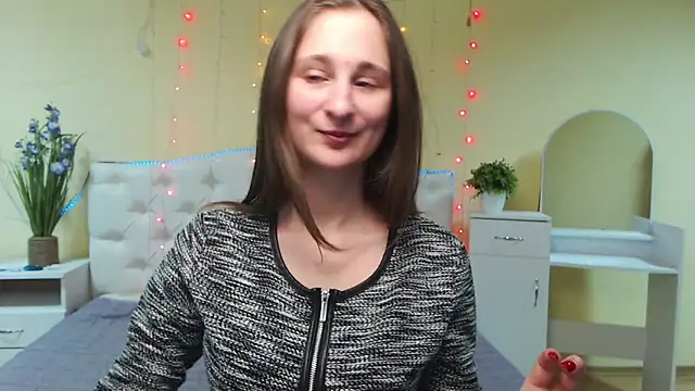 MichelLeee online show from February 2025 12:14:02 PM