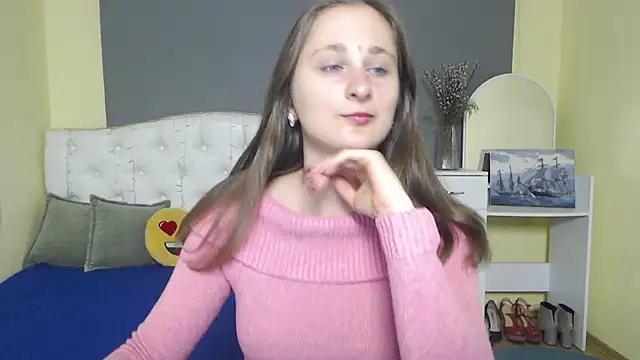 MichelLeee online show from November 2025 12:05:01 PM