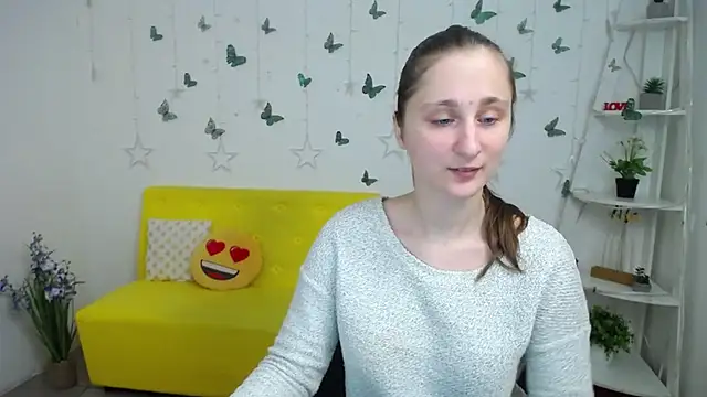 MichelLeee online show from March 2026 12:12:01 PM