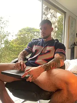 DimitriSullivan  online show from December 2025 02:45:02 PM