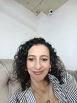 AriannaRussell  online show from March 2026 12:56:02 PM