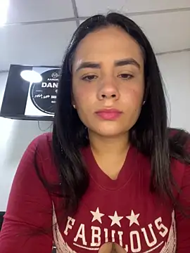 Snapshot of Leyna_Kenet chatting on October 2025 12:09:01 AM Leyna Kenet online show from October 2025 12:09:01 AM