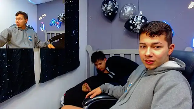 AndrewPherson online show from January 2025 03:44:02 AM