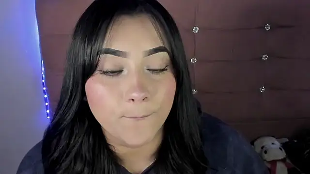 Snapshot of male_couper chatting on February 2025 10:37:01 PM male couper online show from February 2025 10:37:01 PM