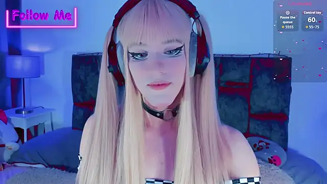 Kirmyy  online show from December 2025 09:32:02 PM