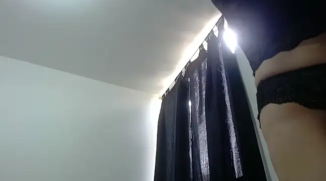 Snapshot of nicolle_milf1978 chatting on February 2025 03:14:02 PM nicolle milf1978 online show from February 2025 03:14:02 PM