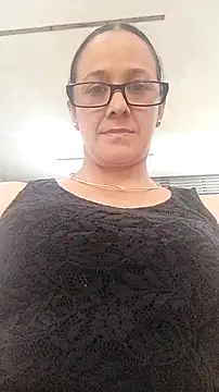 Snapshot of nicolle_milf1978 chatting on October 2025 10:40:01 PM nicolle milf1978 online show from October 2025 10:40:01 PM