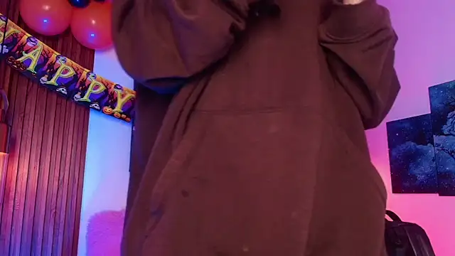 Snapshot of Noah_Xitruxx chatting on October 2025 03:15:01 AM Noah Xitruxx online show from October 2025 03:15:01 AM