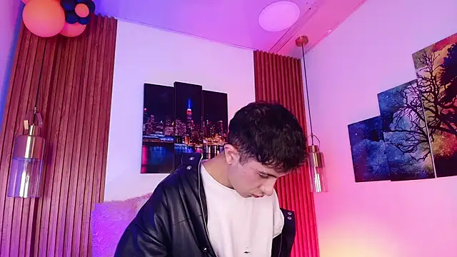 Snapshot of Noah_Xitruxx chatting on November 2025 02:54:01 AM Noah Xitruxx online show from November 2025 02:54:01 AM