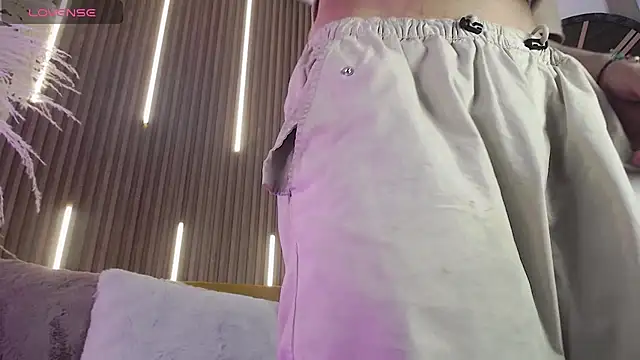 Snapshot of Noah_Xitruxx chatting on November 2025 01:00:02 PM Noah Xitruxx online show from November 2025 01:00:02 PM