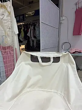 Selenaaaaa- online show from April 2026 05:57:01 AM