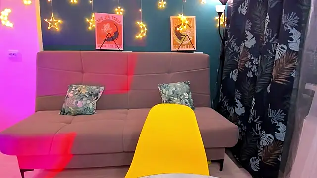 Xloe Queen online show from February 2025 02:15:02 PM