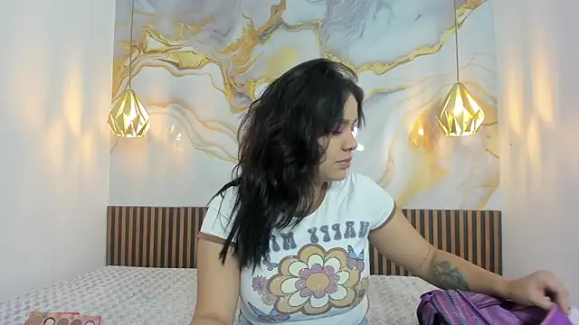 Snapshot of MelissaGilll chatting on September 2025 08:20:02 PM MelissaGilll online show from September 2025 08:20:02 PM