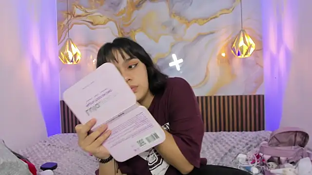 Snapshot of MelissaGilll chatting on October 2025 08:17:02 PM MelissaGilll online show from October 2025 08:17:02 PM