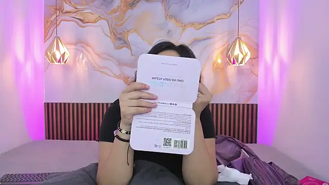 Snapshot of MelissaGilll chatting on October 2025 07:35:02 PM MelissaGilll online show from October 2025 07:35:02 PM