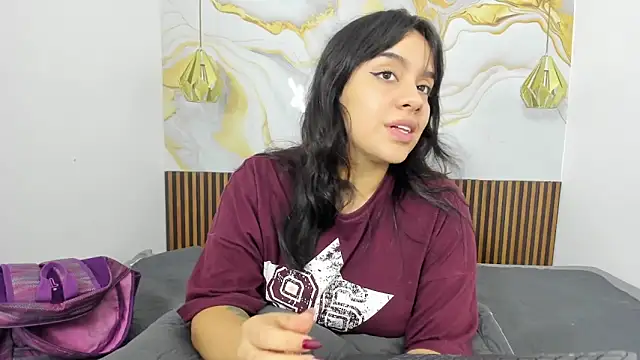 Snapshot of MelissaGilll chatting on November 2025 07:19:02 PM MelissaGilll online show from November 2025 07:19:02 PM