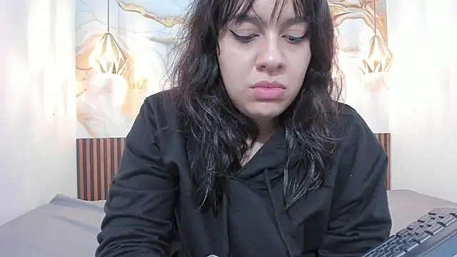 Snapshot of MelissaGilll chatting on December 2025 07:20:02 PM MelissaGilll online show from December 2025 07:20:02 PM