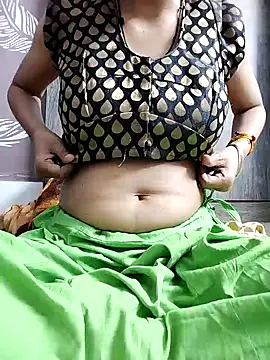 Snapshot of shalini_fire chatting on February 2025 05:32:02 PM shalini fire online show from February 2025 05:32:02 PM