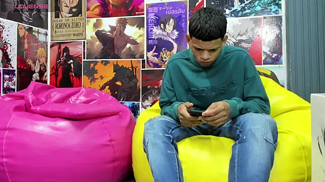 Jeffry wolvess online show from February 2025 12:29:01 PM