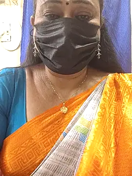 Snapshot of rekha_naier chatting on June 2026 01:09:02 PM rekha naier online show from June 2026 01:09:02 PM