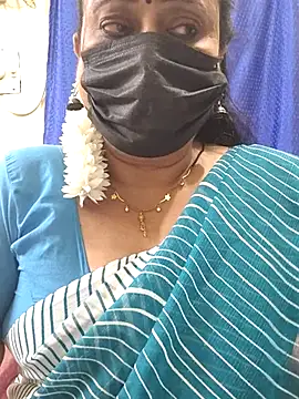 Snapshot of rekha_naier chatting on July 2026 04:33:01 PM rekha naier online show from July 2026 04:33:01 PM