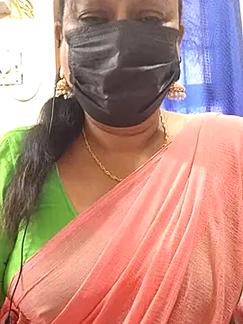 Snapshot of rekha_naier chatting on July 2026 05:04:01 AM rekha naier online show from July 2026 05:04:01 AM