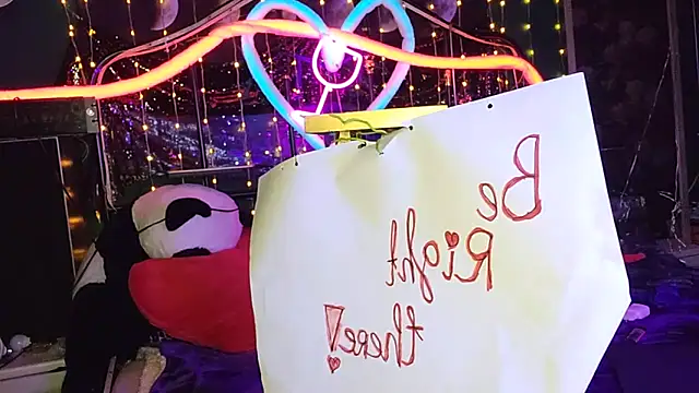 anonymouszN online show from March 2025 07:28:02 PM